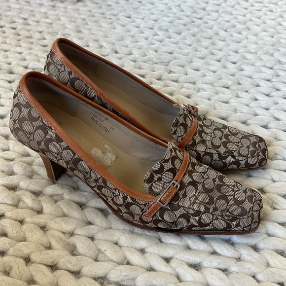 Coach Logo Square Toe Pumps - Picture 1 of 12